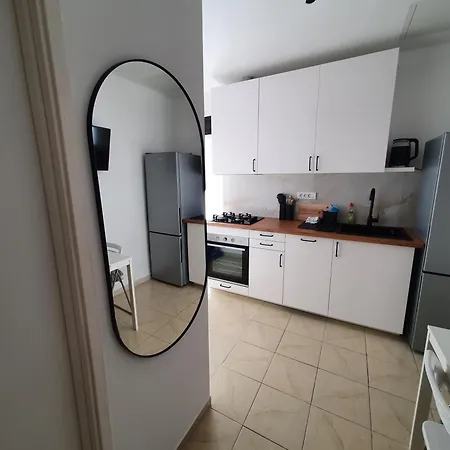 Kus Apartment *