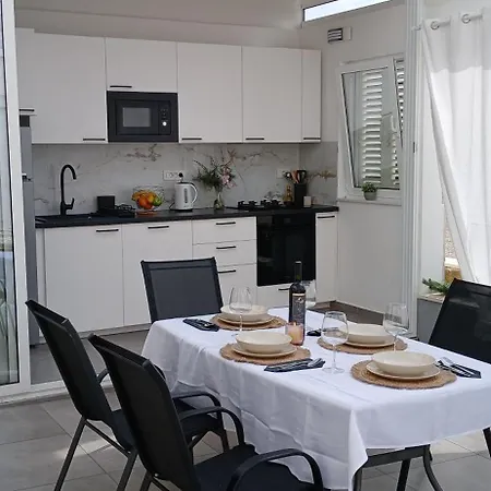 Apartment Kus Ugljan
